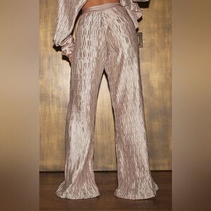 Elegant Beige Women's Pants